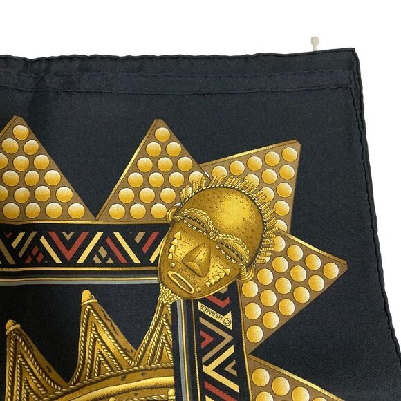 Hermes Kare90 L’OR DES Chefs Chiefs’ Gold Silk Scarf Black Ladies Used - Picture 2 of 7